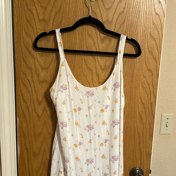 Princess Polly Floral Dress - Picture 4 of 7